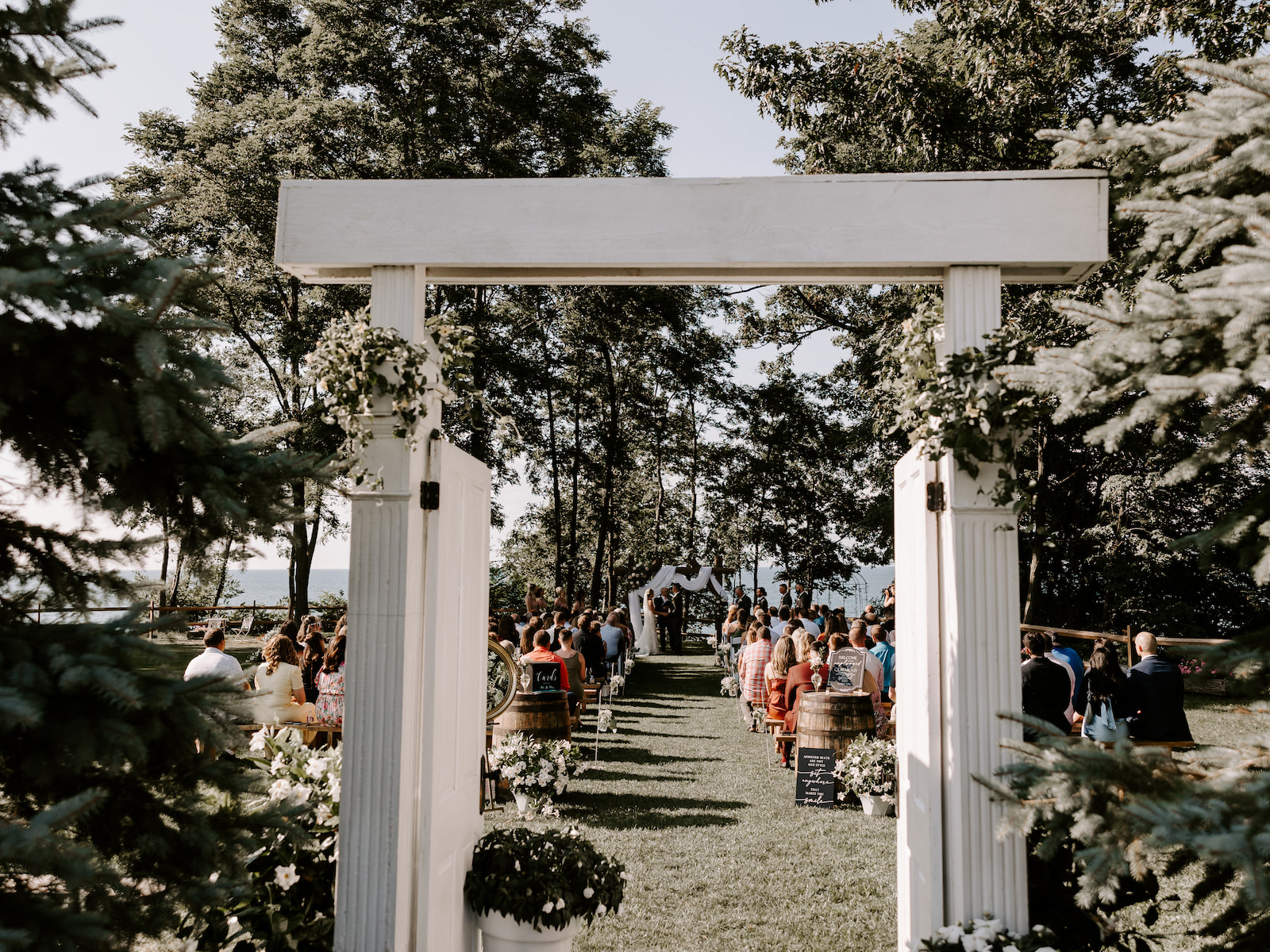 Lakeshore Vineyard Events  & Weddings
